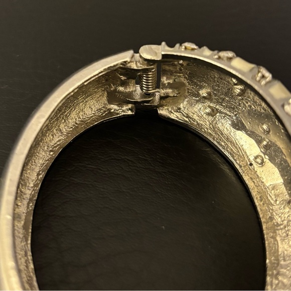 Vintage Cream and Silver Bracelet with Rhinestones - Picture 8 of 11